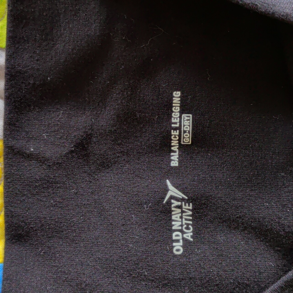 Old Navy active biker shorts Small - Picture 2 of 6